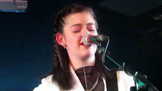 IZZIE WALSH performs TAKE ME BACK at the MUSICIAN in LEICESTER on   JUNE 29th 2022