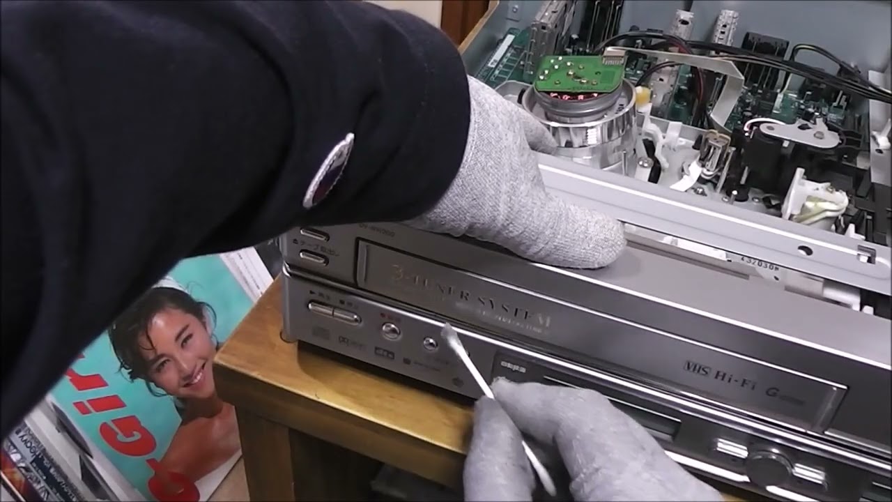 SHARP DVD/VHS一体型レコーダーDV-RW200リモコン付動作確認 SHARP DVD/VHS一体型レコーダーDV-RW200リモコン付動作確認 Amazon