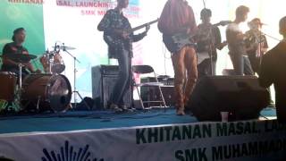 Greenskarasta live @smkmuhammadiyah2bdg imajinaziz