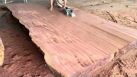 Tấm gỗ đinh hương hàng thô mộc đang bào căng đét dành cho bác nào cần làm mặt bàn hoặc phản ngựa nhỡ