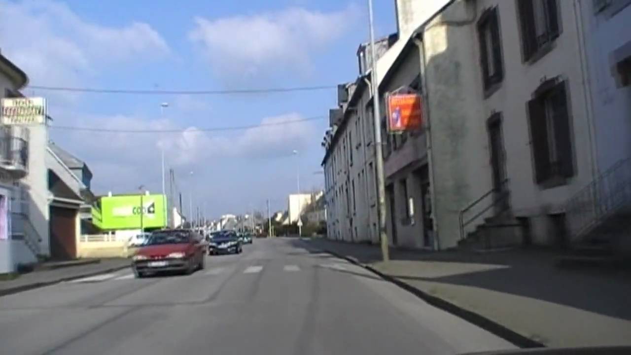 Driving On Avenue Charles de Gaulle & Avenue Victor Hugo, 29270 Carhaix-Plouguer, Brittany, France