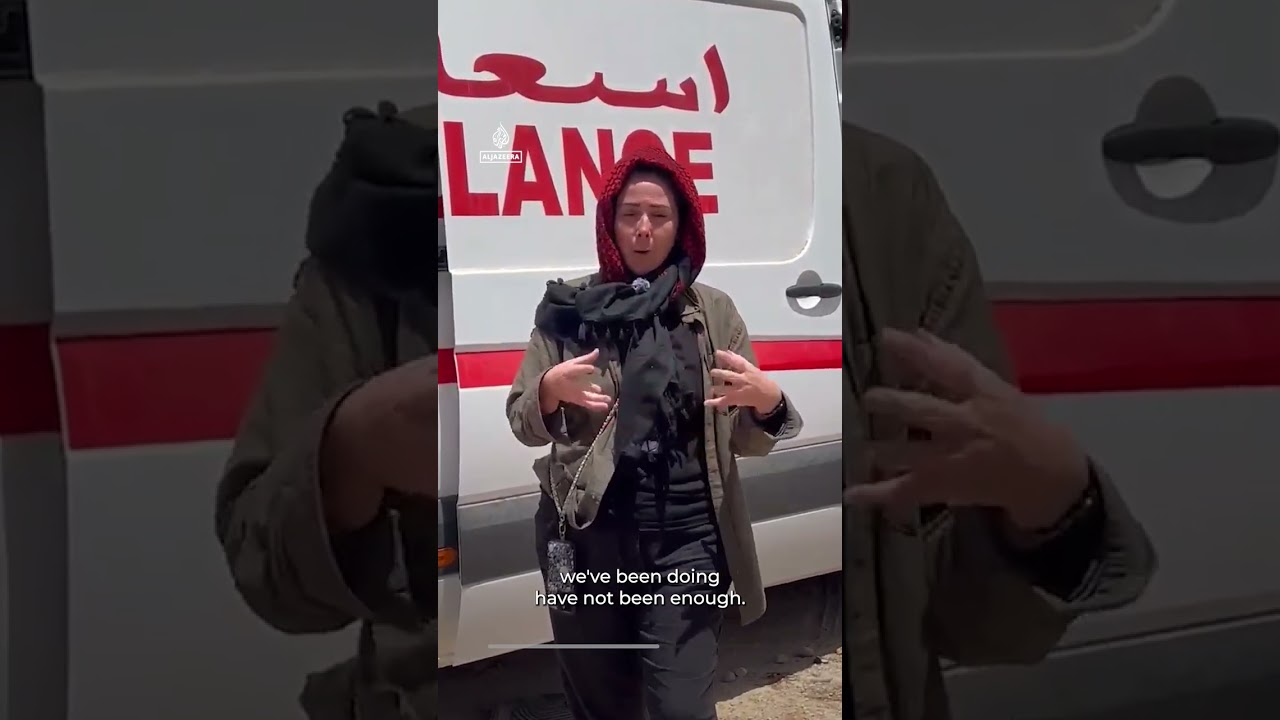 يشارك ناشطون في قافلة برية من ليبيا لإيصال المساعدات إلى غزة