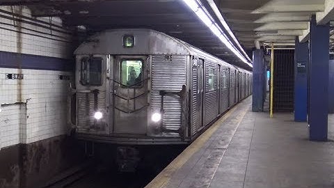 R32 C Trains leaving Jay St ⁴ᴷ