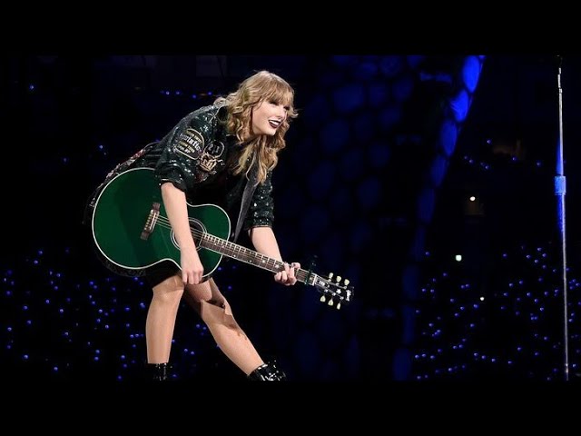 Taylor Swift - So It Goes (Live Reputation Stadium Tour) - YouTube