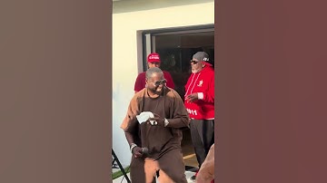 Johnny Gill Sings His Hit "Rub You The Right Way" At His Birthday / Memorial Day Cookout