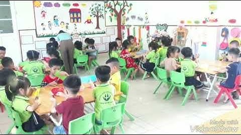 Hoạt động " Vui tết Trung Thu" của các bé 5-6 tuổi A2 trường MN Đồng Sơn năm học 2021-2022.