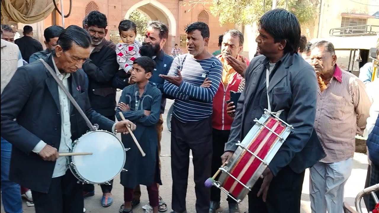 Daulat Mili Jahan Ki Namo-O-Nishan Mile - ( Babu Band ) Bada Bazar Bikaner mo.8619789163 