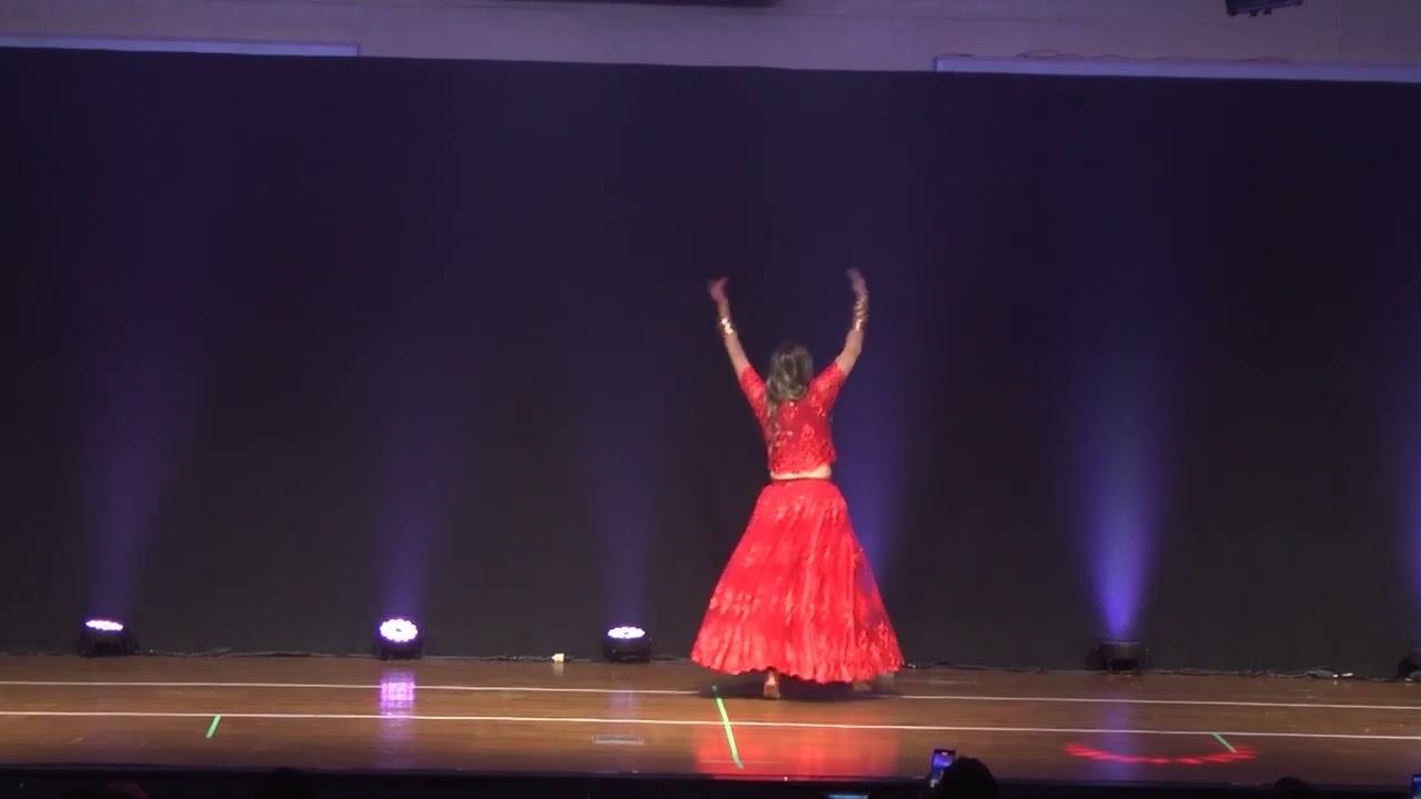 Espetáculo Uma Volta ao Mundo- Índia - Kárita Khalill