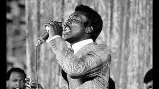 Wilson Pickett sings the Beatles', 'Hey Jude'.