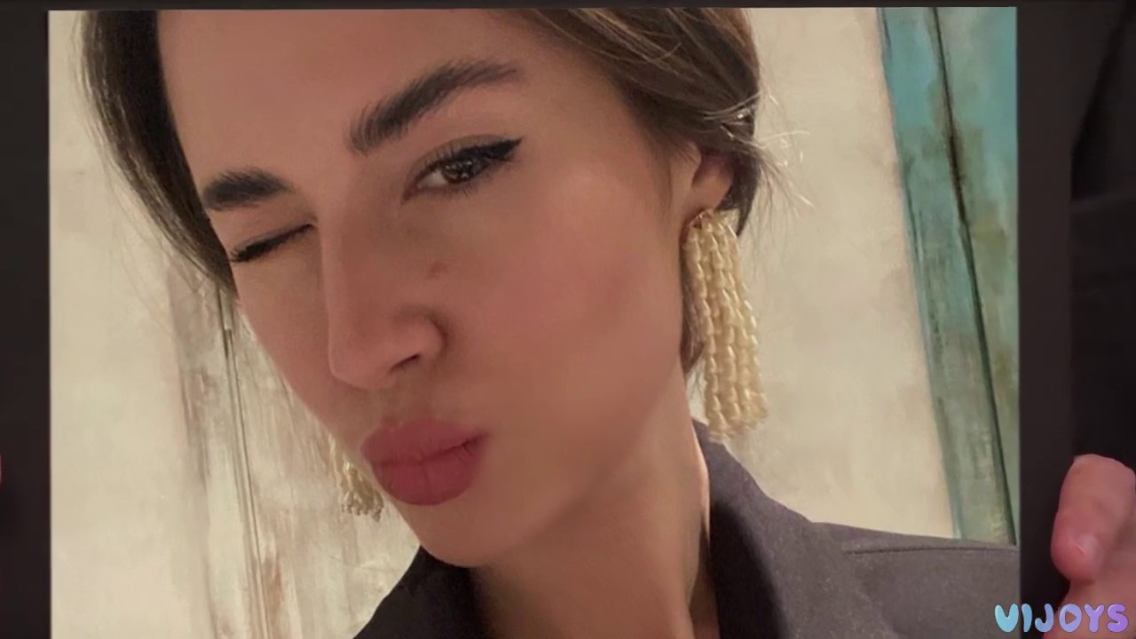 Dasha Kharchenko: получила комплимент от Брюса Уиллиса  / ViJoys