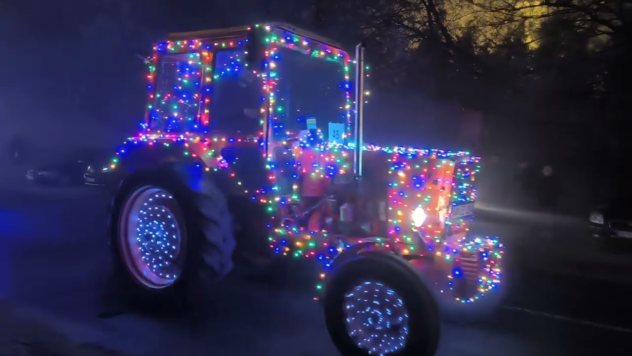 2024 Akasztó fény traktoros felvonulás ☺️