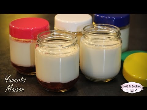 recette-des-yaourts-maison-à-la-vanille-et-confiture-de-fraises
