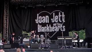 HDV 0095 Joann Jett and the Blackhearts at Memorial Park in Omaha, NE  2015