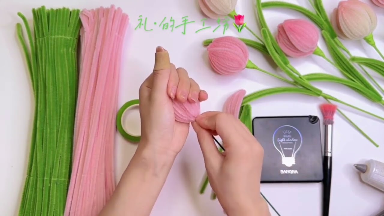 DIY | How to Make a Flower Tulip | Pipe Cleaner Flower Craft | Hướng dẫn làm hoa Tulip mẫu 3