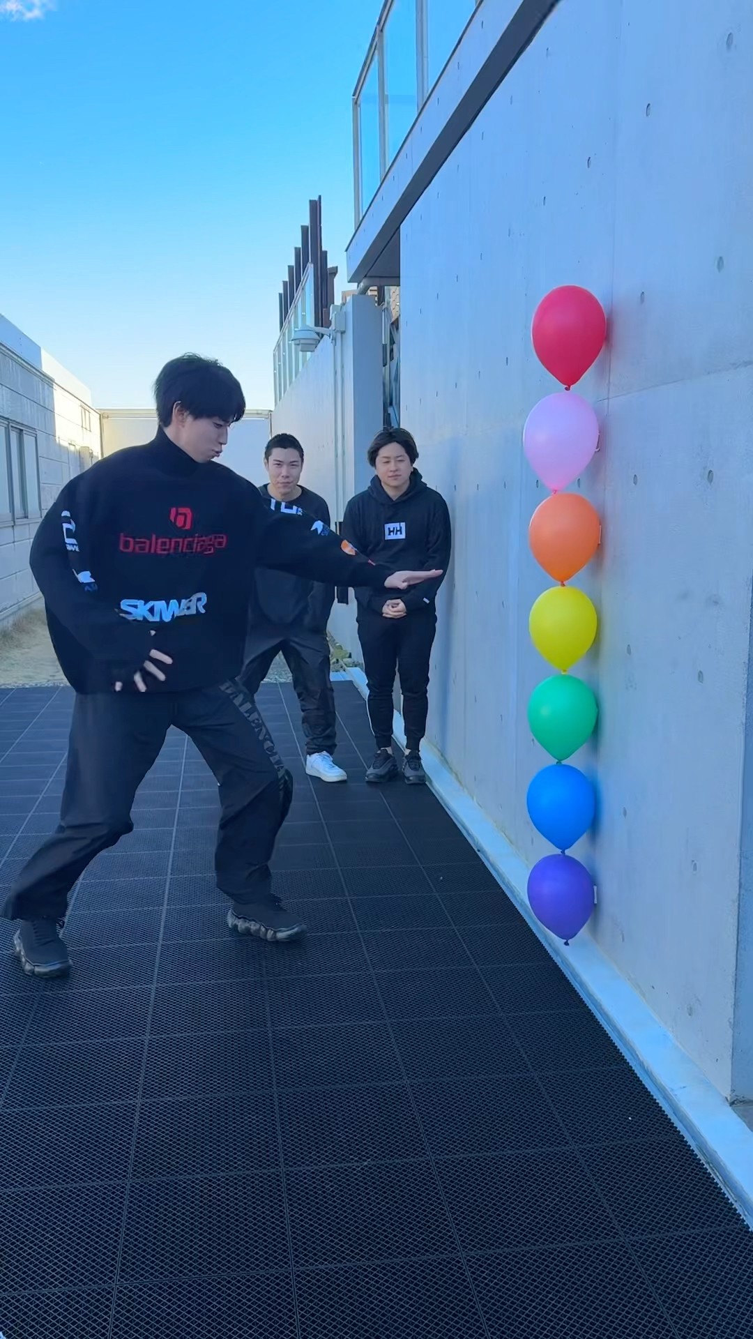 キックで割れ！！！