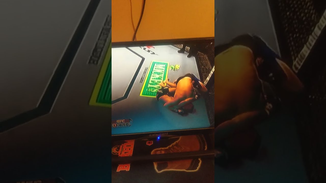 Joe Lauzon vs Jason Reinhardt 