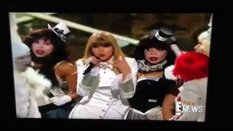 Taylor Swift dissing Harry Styles at the 2013 Grammy