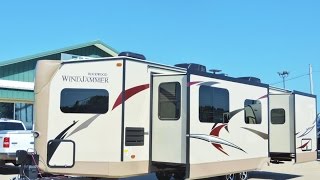 2017 Rockwood Windjammer 3008W Diamond Ed. 2-Slides Front Kitchen!!!