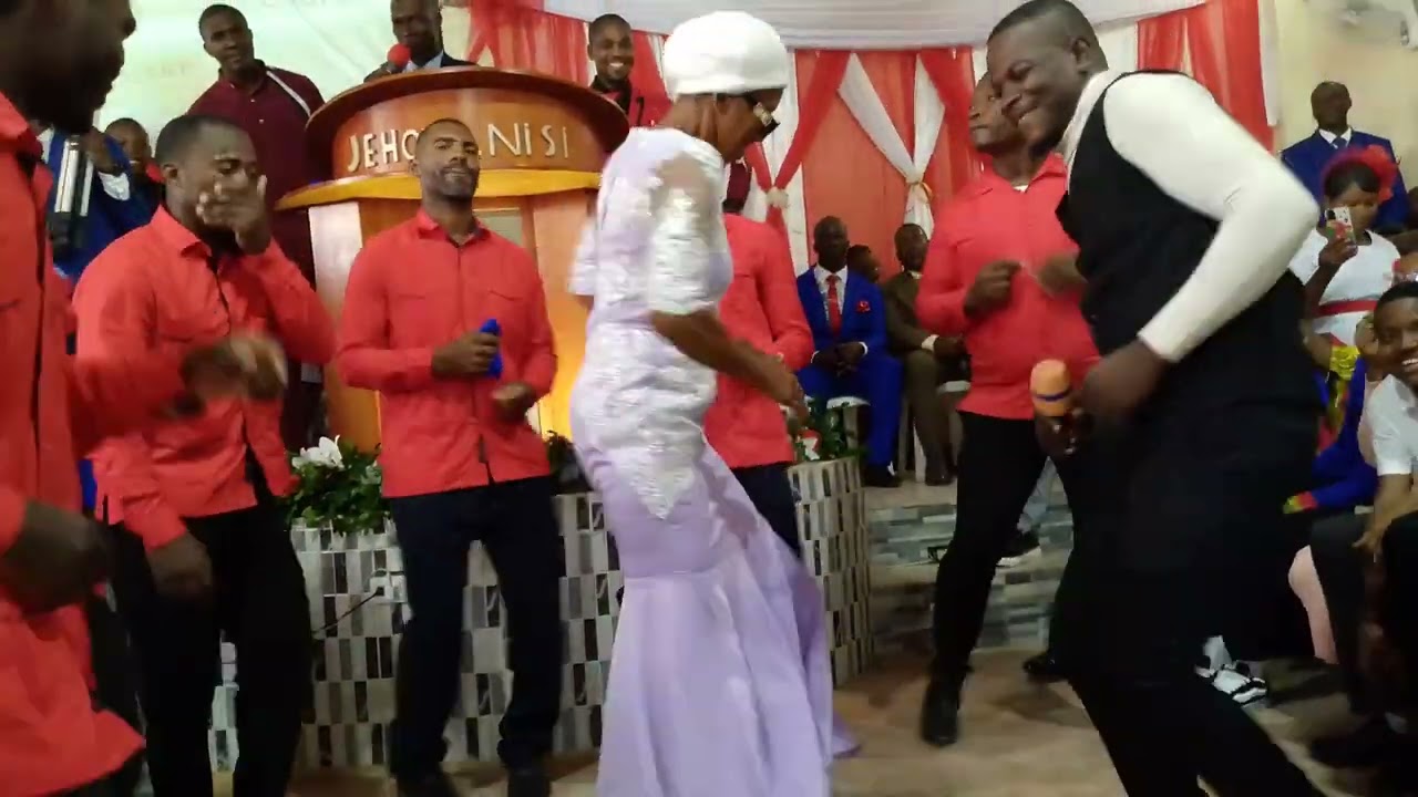 Mesye ap fête 17ans dezistans legliz pentecostal Jehová nisi êverque Duvalier valcin 