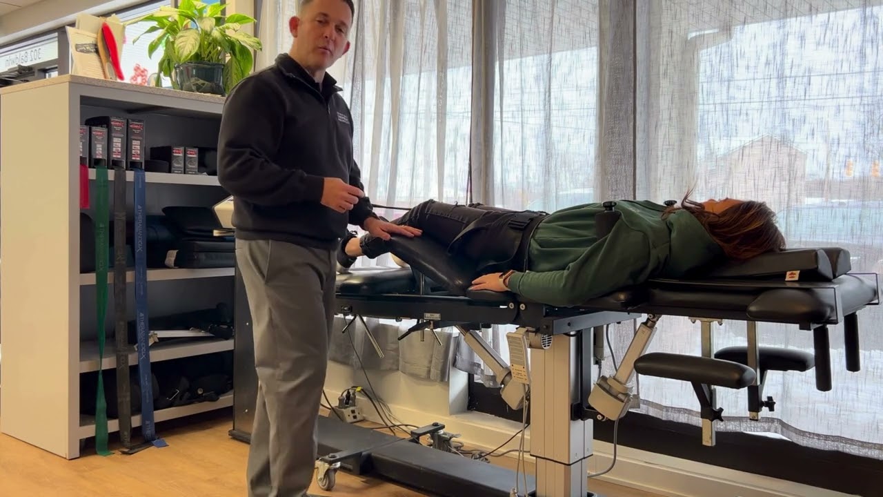 🌟 Discover the Power of Spinal Decompression with Hartman Family Chiropractic & Wellness Center! 🌟