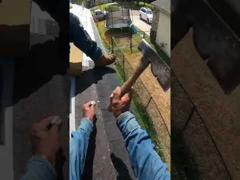 echando cotorreo en el roofing