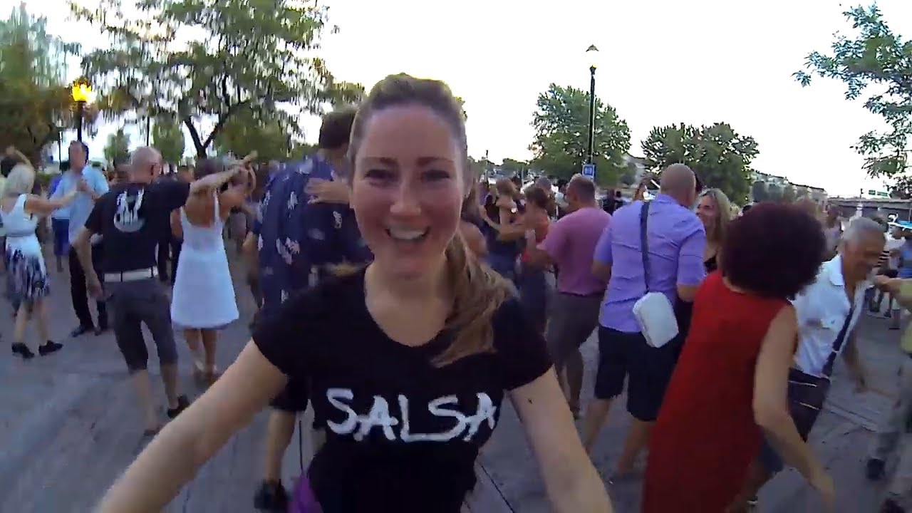 Amazing Virtual Salsa Girl workshop cafe