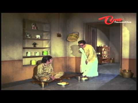 Raja Babu Flirting