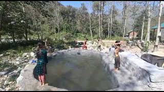 Kids Enjoying A Dip In The Pool At The Wfm Falachan Cottage