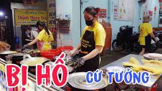 Hà Anh và Cô Ba bánh xèo nhí bất ngờ khi thấy ÔNG bà nội TỚI LÚC xuống ca lại ĐI giây phút đâu đầu