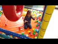 Umut&amp;Elisa op de speeltuin!!! Umut ve Elisa oyun alanına gitti!!!Elisa Umut'u yakaladı mı?
