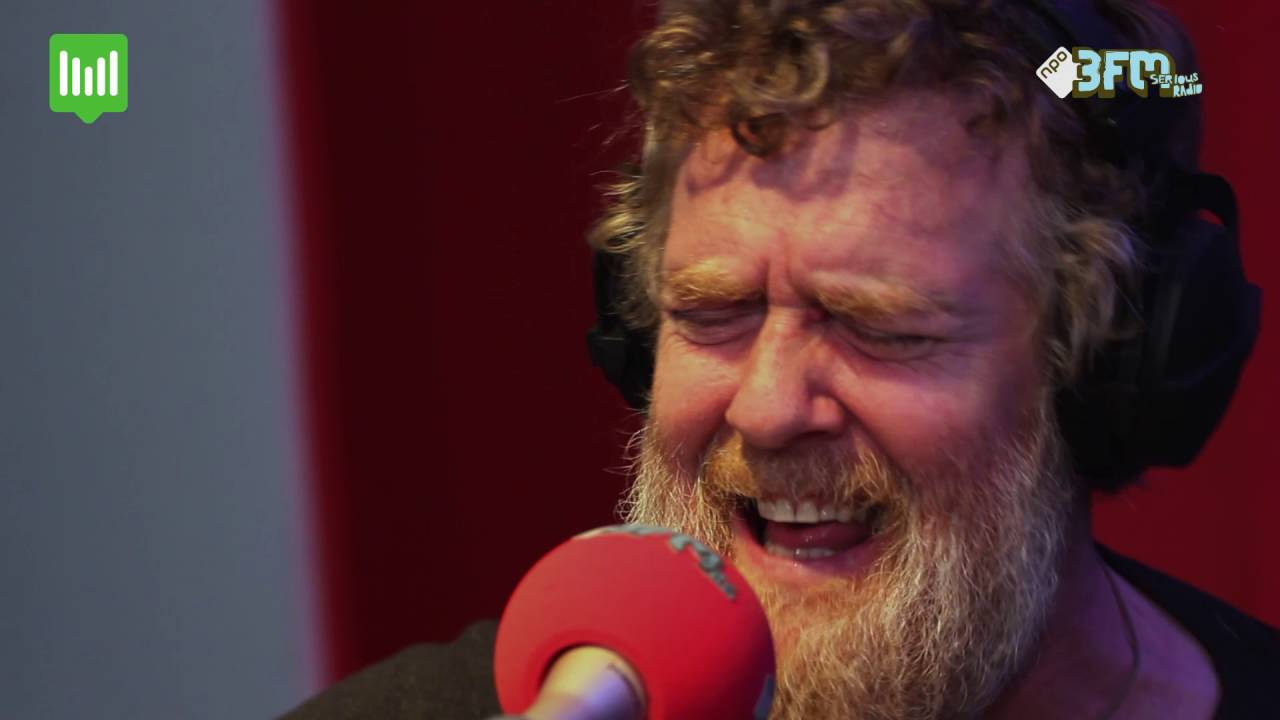 Glen Hansard - 'Down In The Flood' | MetMichiel | 3FM