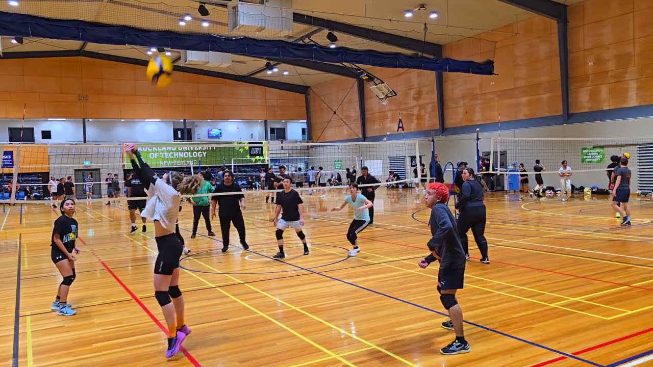 NS vs Gold Diggers - AUT Volleyball