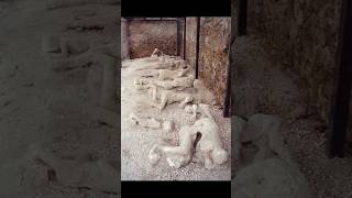 Pompeii in 40 Seconds: Life Frozen in Time" #facts #pompeii #education #ytshorts #shorts