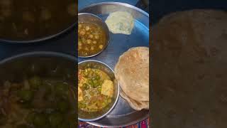#bollywood #song #food #indianfood #thali #foodie #poori #vegetarian 🫶🏻