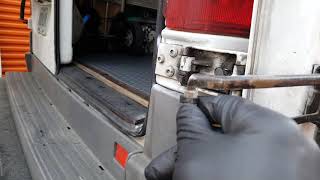 T1n sprinter how to fix rear door holder roller