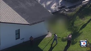 Celebrity Deputies kill 2 dogs attacking man in southwest Miami-Dade Profile
