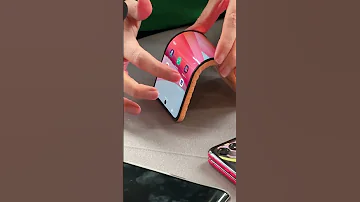 Check Out Motorola S New Bendable Phone At MWC 