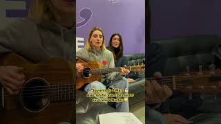 Video thumbnail of "« Jamais baisser les yeux » - Jenifer & Philippine Lavrey"