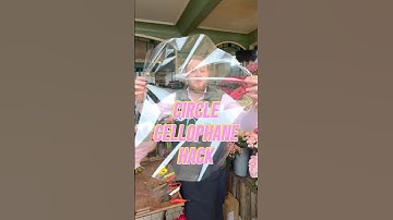 Circle Cellophane Hack ⭕️ 💐💦 #flowers #florist #florists #lifehacks #floristsandflowers #tips