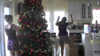CHRISTMAS TREE DECORATING!!! (part2)