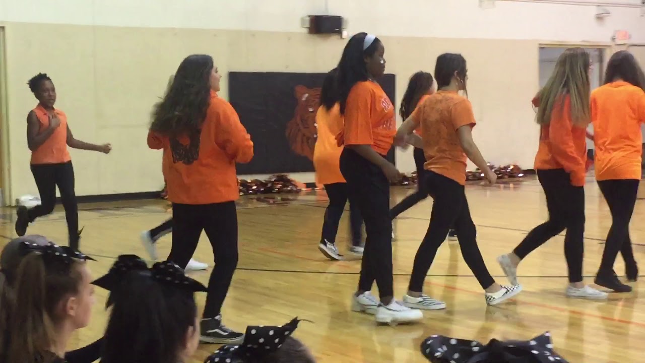 FVMS Step Team Performance - YouTube