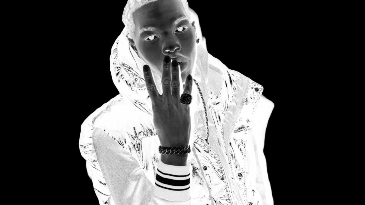 Lil baby and gucci mane "bluffin" type beat (very accurate)