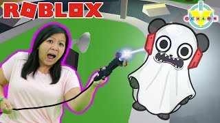GHOST HUNTING IN ROBLOX GHOST SIMULATOR ! Let's play Ryan's Mommy Vs  Combo Panda