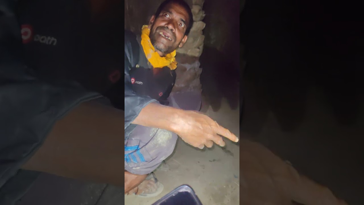 টাকা দিয়ে মানুষকে সাহায্য করুন এগিয়ে আসুন মানুষের পাসে