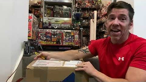 Transformers generation one complete collection. Special delivery rare vintage G1 unboxing variant