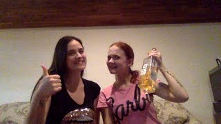 VERDAD O BEBER con UNA BELGA MEXICANA - YouTube