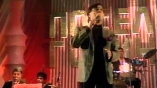 Halid Beslic - Vracam se majci u Bosnu  - ( LIVE ) - ( Poselo Godine Hala Pionir 1988 )