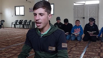((فيديو موثر )) لحظة ختم القرآن الكريم للطالب نصر ضياء الموسى في معهد استقم 🤩🤩