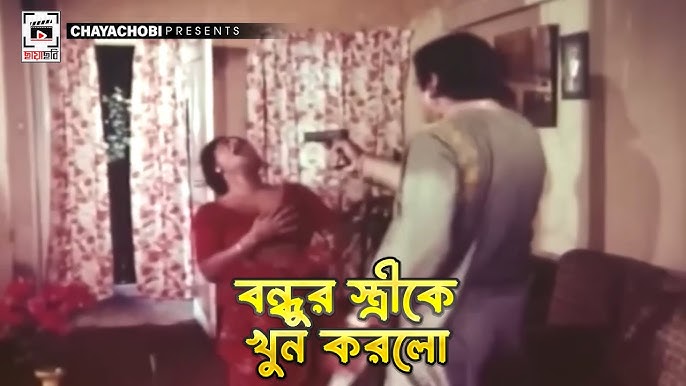 Qiz va it uslubida yotgan holda sikayotgan erkaklar fotosuratlari