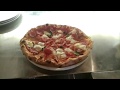 Итальянская пицца в печи на дровах. Стажируюсь на новой работе.